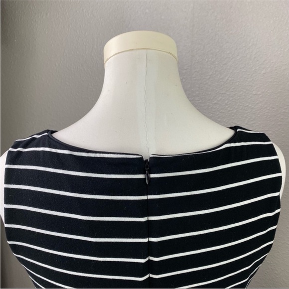WHBM | Elegant Black and White Striped Dress size 2 - Picture 6 of 16